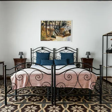 Ciuriddia By Homes4holidays Apartment Catania