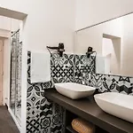 Ciuriddia By Homes4holidays شقة *