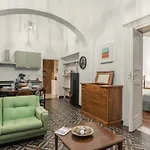 شقة Ciuriddia By Homes4holidays