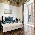 Ciuriddia By Homes4holidays شقة *